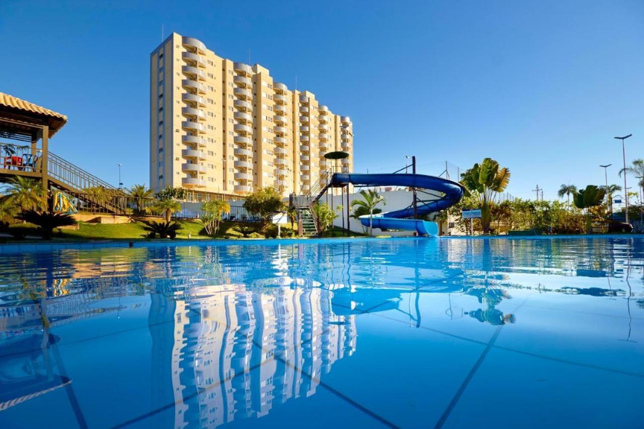 Golden Dolphin - Grand&express - águas Termais - - Roupa De Cama, Banho E Tv De Led Apartahotel