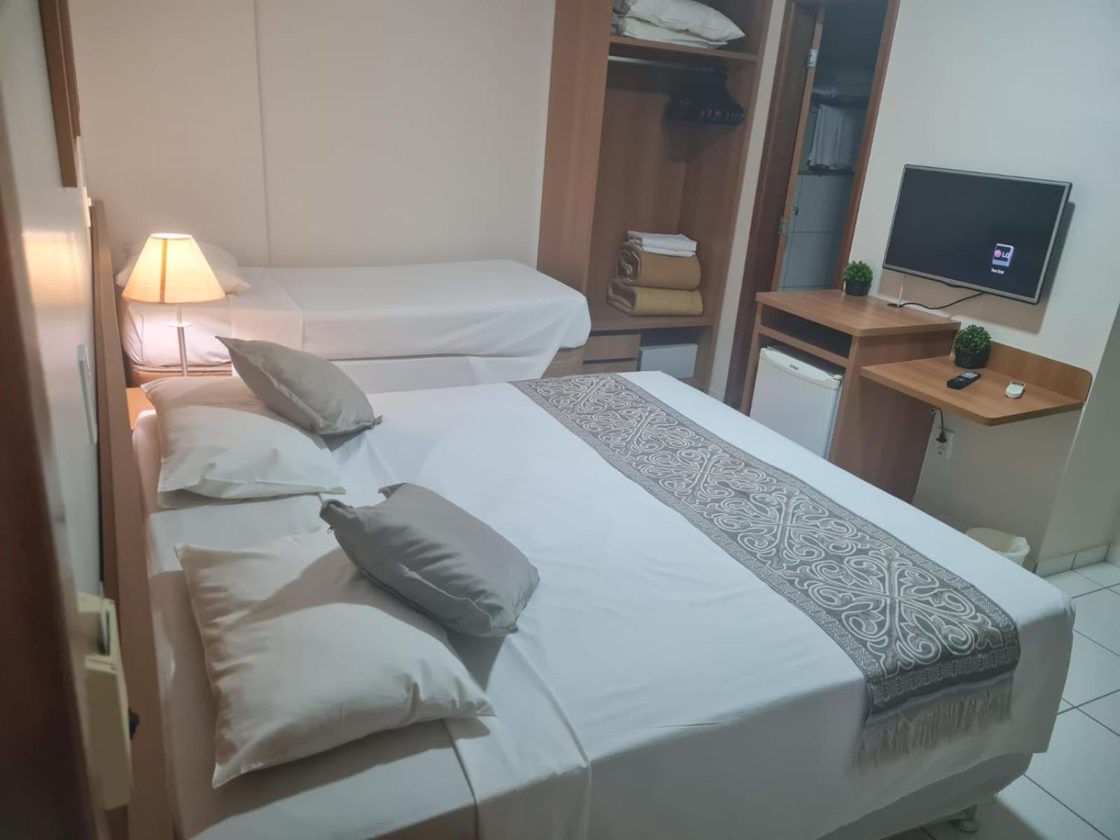 Apartahotel Golden Dolphin - Grand&express - águas Termais - - Roupa De Cama, Banho E Tv De Led 3*